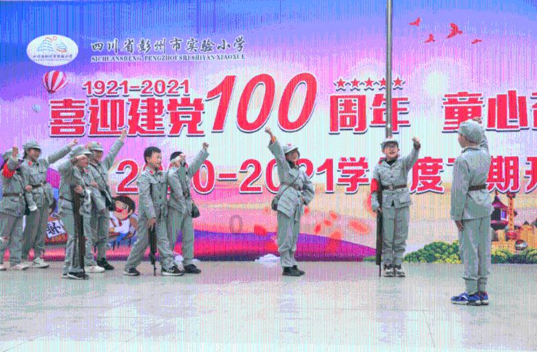 网络上为什么总是出现一些搔首弄姿之人？